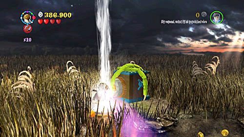 Tuż przed dotarciem do Harrego zatrzymujemy się i szukamy miejsca, w którym można kopać - Niekoniecznie wesołe święta | Znajdźki - Rok 6 | LEGO Harry Potter Lata 5-7 - LEGO Harry Potter: Lata 5-7 - poradnik do gry