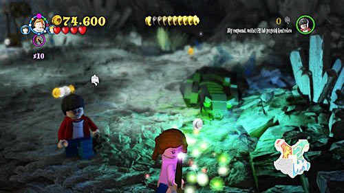 Po zniszczeniu silną postacią posągu węża dostaniemy część herbu - Horkruks i dłoń | Znajdźki - Rok 6 | LEGO Harry Potter Lata 5-7 - LEGO Harry Potter: Lata 5-7 - poradnik do gry