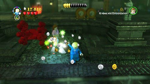 W piwnicy przechodzimy do środka i zeskakujemy nieco niżej - ZGREDEK! | Znajdźki - Rok 7 | LEGO Harry Potter Lata 5-7 - LEGO Harry Potter: Lata 5-7 - poradnik do gry