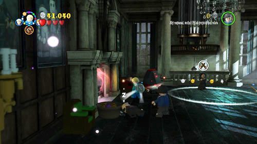 W pomieszczeniu gdzie walczymy jest kominek, jeśli użyjemy na nim magii, to otrzymamy szton Zgredek - ZGREDEK! | Znajdźki - Rok 7 | LEGO Harry Potter Lata 5-7 - LEGO Harry Potter: Lata 5-7 - poradnik do gry