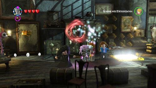 Borgin & Burkes - używamy czarnej magii na skrzyni, ze środka wylecą klocki - Dodatkowe sztony postaci - Londyn (2) | Dodatkowe znajdźki | LEGO HP Lata 5-7 - LEGO Harry Potter: Lata 5-7 - poradnik do gry