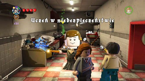 Kuchnia (Kawiarnia) - używamy czarnej magii na kranach, by uwolnić ucznia - Uczniowie w niebezpieczeństwie (1) | Dodatkowe znajdźki | LEGO HP Lata 5-7 - LEGO Harry Potter: Lata 5-7 - poradnik do gry