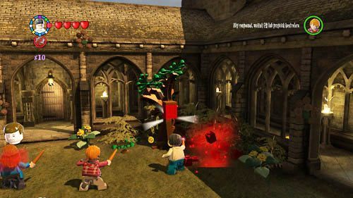 Miejsce: Mały dziedziniec - Czerwone klocki | Dodatkowe znajdźki | LEGO Harry Potter Lata 5-7 - LEGO Harry Potter: Lata 5-7 - poradnik do gry