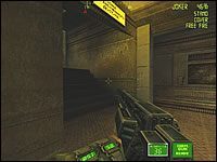 Najpierw trafisz do sali ze skrzyniami - Misja 07: Wings of Death - Codename: Outbreak - poradnik do gry