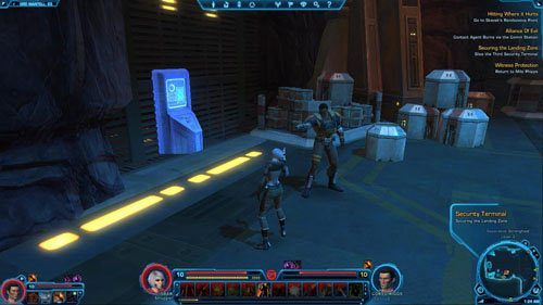 Tuż przed tobą, w [9], znajduje się zielone pole siłowe, przez które przejdź - (L09) Securing the Landing Zone | Ord Mantell | Star Wars The Old Republic - Star Wars: The Old Republic - poradnik do gry