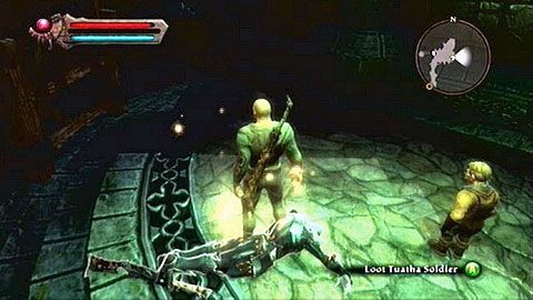 Oprócz tego warta również zniszczyć wszystkie pudła leżące w komnacie oraz otworzyć skrzynię ze skarbami - Kingdoms of Amalur Reckoning: Well of Souls - solucja, opis przejścia - Kingdoms of Amalur: Reckoning - poradnik do gry