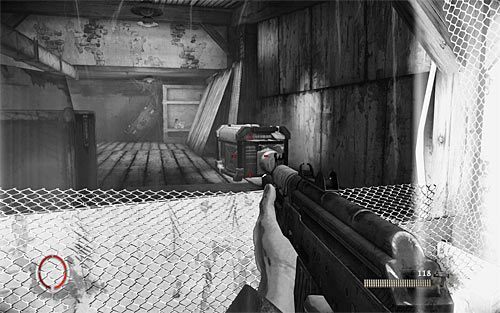 UPEWNIJ SIĘ, że zabiłeś wszystkich wrogów zanim zdecydujesz się wkroczyć do oświetlonej strefy, bo w przeciwnym wypadku będziesz praktycznie bezbronny na ich ataki - Fun and Games (3) | Opis przejścia The Darkness II - The Darkness II - poradnik do gry