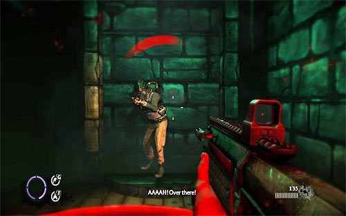 Gra nieprzypadkowo pozostawiła Ci możliwość korzystania z broni palnej, bo sceny z przeszłości będą przeplatane z wydarzeniami z teraźniejszości - Fun and Games (4) | Opis przejścia The Darkness II - The Darkness II - poradnik do gry