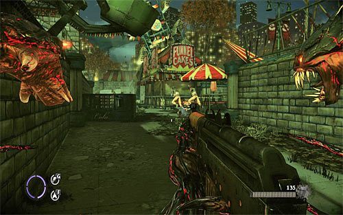 Tuż po opuszczeniu pierwszej części wesołego miasteczka (przejście pod częściowo podniesioną bramą) zauważysz uciekających od Ciebie przeciwników (powyższy screen) - 14 - 20 | Relikty The Darkness II - The Darkness II - poradnik do gry
