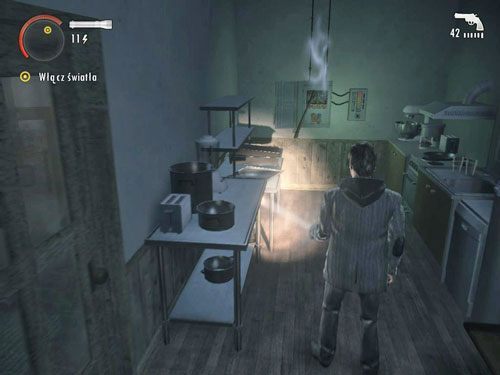 Wyjdź z budynku i skieruj się do budowli naprzeciwko - Alan Wake: Park Narodowy Elderwood (1) | Odcinek 2- Opętany | Solucja - Alan Wake - poradnik do gry