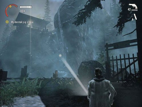 Dotrzesz do następnej skrzynki z zaopatrzeniem, a w oddali, na wzniesieniu, zobaczysz szopę - Alan Wake: Park Narodowy Elderwood (3) | Odcinek 2- Opętany | Solucja - Alan Wake - poradnik do gry