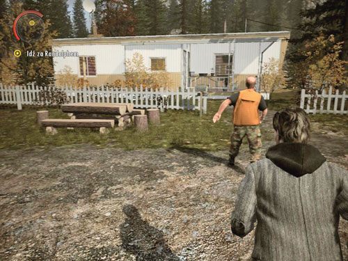 Pogadaj chwilę z kierownikiem Randolphem, a następnie idź za nim do domu Rose - Alan Wake: Ścigany (1) | Odcinek 3- Okup | Solucja - Alan Wake - poradnik do gry