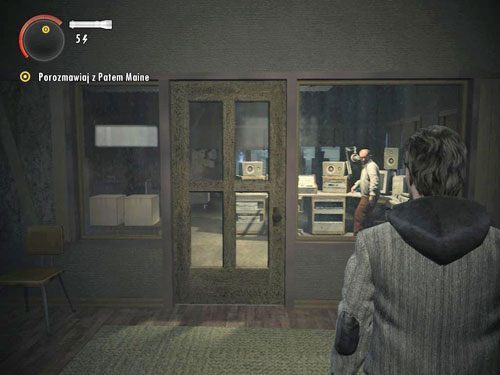Wejdź do rozgłośni i udaj się do pokoju, w którym siedzi Pat - Alan Wake: Ścigany (2) | Odcinek 3- Okup | Solucja - Alan Wake - poradnik do gry