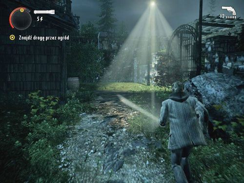 Wykończ dwóch napotkanych przeciwników, po czym udaj się w kierunku latarni nieopodal - Alan Wake: Cauldron Lake Lodge (2) | Odcinek 4- Prawda | Solucja - Alan Wake - poradnik do gry
