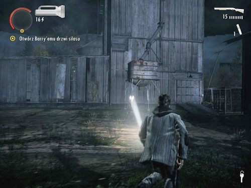 Z budynku po prawej weź klucz i użyj go, by otworzyć drzwi silosu po lewej - Alan Wake: Farma Andersonów (2) | Odcinek 4- Prawda | Solucja - Alan Wake - poradnik do gry