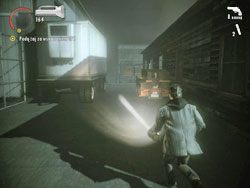 Alan Wake - po zeskoczeniu na plac gdzie znajdziesz wspomnienie i most - skręć w prawo, sylwetkę znajdziesz tuż przy białej naczepie - Alan Wake: Tekturowe sylwetki | Przedmioty kolekcjonerskie (DLC) - Alan Wake - poradnik do gry
