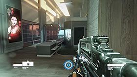 Po rozpoczęciu misji najdziesz się w korytarzu z budką strażników - Rozdział 4- A Train to Catch | Kampania w Syndicate - Syndicate - singleplayer - poradnik do gry