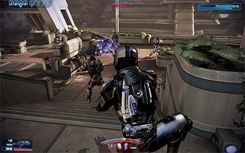 Przeskocz nad dziurą i wyjdź po drabinie na górę, docierając na lądowisko - Mass Effect 3: Priorytet, SurKesh - solucja, opis przejścia - Mass Effect 3 - poradnik do gry