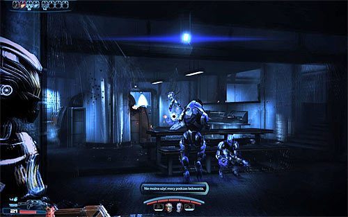 Po wygranej bitwie odszukaj zestaw medyczny [100 PD], terminal z ostrzeżeniem Baileya, ulepszenie broni [Modyfikacja drążąca II (karabin szturmowy)] oraz zwłoki członka SOC - Mass Effect 3: Priorytet - Cytadela #2 - solucja, opis przejścia - Mass Effect 3 - poradnik do gry