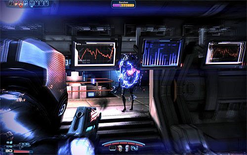 Próba wkroczenia do długiego korytarza lub otwarcia prawych drzwi doprowadzi do rozpoczęcia nowej bitwy - Mass Effect 3: Priorytet, Horyzont - solucja, opis przejścia - Mass Effect 3 - poradnik do gry