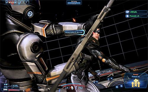 Tuż po rozpoczęciu pojedynku Kai Leng spróbuje do Ciebie podbiec i jeżeli mu się to uda, to przystąpicie do szamotaniny - Mass Effect 3: Priorytet, Kwatera główna Cerberusa - solucja, opis przejścia - Mass Effect 3 - poradnik do gry