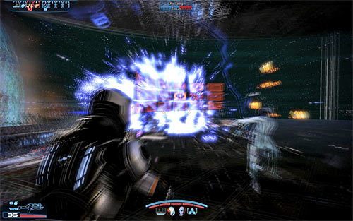 Po tym jak w dostatecznym stopniu zniszczysz tarczę Kai Lenga powinien się on szybko wycofać i zniszczyć nowy fragment posadzki (powyższy screen) - Mass Effect 3: Priorytet, Kwatera główna Cerberusa - solucja, opis przejścia - Mass Effect 3 - poradnik do gry