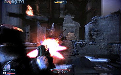 Do kolejnej bitwy dojdzie po znalezieniu się na wspomnianych górnych piętrach budynków - Mass Effect 3: Priorytet - Ziemia #2 - solucja, opis przejścia - Mass Effect 3 - poradnik do gry