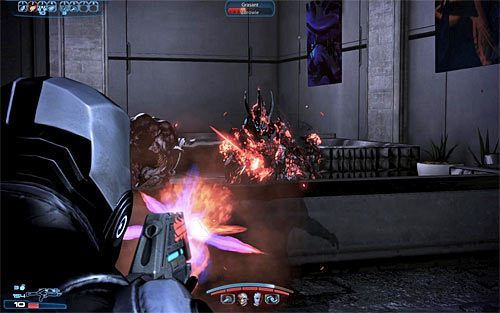 Wejdź do dużej dziury w ziemi i pozostań na chwilę w tym miejscu, bo w oddali powinieneś zauważyć nową grupę potworów - Mass Effect 3: Priorytet - Ziemia #2 - solucja, opis przejścia - Mass Effect 3 - poradnik do gry