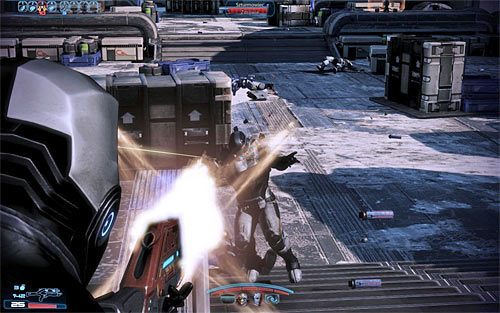 Gra jeszcze w trakcie lotu wyświetli cut-scenkę ukazującą naukowców staczających zażarte walki z żołnierzami Cerberusa - Mass Effect 3: Arrae - Byli pracownicy naukowi Cerberusa - solucja - Mass Effect 3 - poradnik do gry