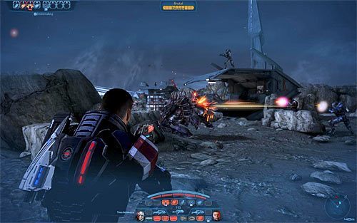 Po znalezieniu się w obozie przystąp do atakowania przebywających w okolicy kanibali i grasantów, pamiętając o tym żeby na bieżąco rozstawiać członków swojej drużyny za zasłonami - Mass Effect 3: Priorytet, Palaven - solucja, opis przejścia - Mass Effect 3 - poradnik do gry