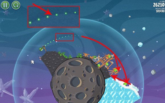 Drugiego zaś wyślij na sam tyły ustawiając tor lotu tak aby pokrywał się z zaznaczoną linią w tle (przy maksymalnym oddaleniu) - Level 2 - 26 | Cold Cuts | Angry Birds Space - Angry Birds Space - poradnik do gry