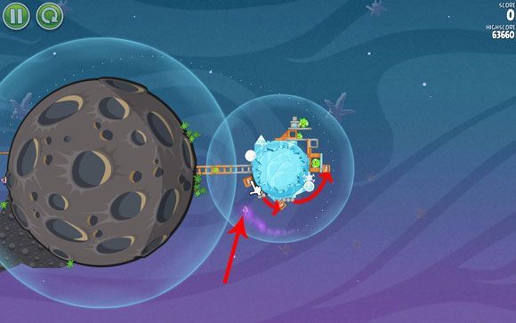 Drugą rzeczką, którą musisz wykonać jest zmiana toru lotu ptaka tak aby ten zniszczył skrzynkę z materiałami wybuchowymi - Level 2 - 27 | Cold Cuts | Angry Birds Space - Angry Birds Space - poradnik do gry