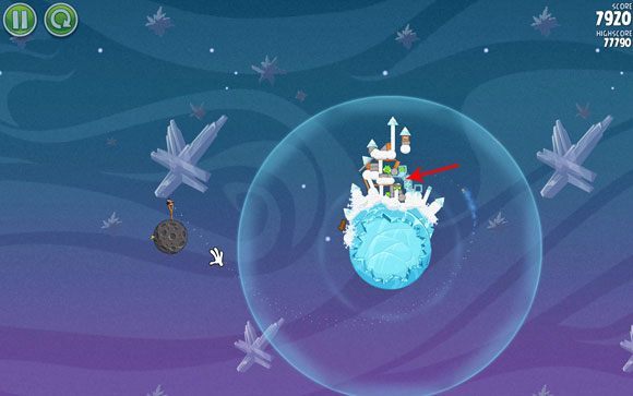 Jeżeli całość nie zawali się za pierwszym razem wyślij drugiego ptaka ustawiając nieco mniejszy kąt wystrzału - Level 2 - 28 | Cold Cuts | Angry Birds Space - Angry Birds Space - poradnik do gry