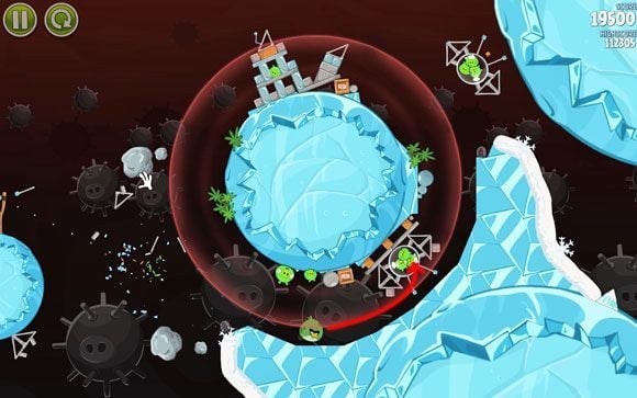 Bash powinien przebić się przez pierwszego prosiaka i ładnie polecieć w zaznaczone miejsca na powyższym obrazku - Level 3-3 | Danger Zone | Angry Birds Space - Angry Birds Space - poradnik do gry