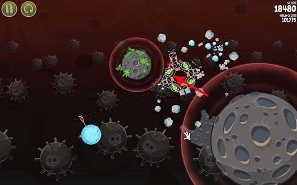 Dążysz do tego, aby meteor został przyciągnięty i zniszczył skrzynki z materiałami wybuchowymi, które to wypchną go w stronę konstrukcji - Level 3-6 | Danger Zone | Angry Birds Space - Angry Birds Space - poradnik do gry