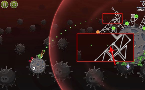 Trudny etap, gdyż ciężko jest w nim znaleźć idealny punkt, w który należy wycelować - Level 3-10 | Danger Zone | Angry Birds Space - Angry Birds Space - poradnik do gry