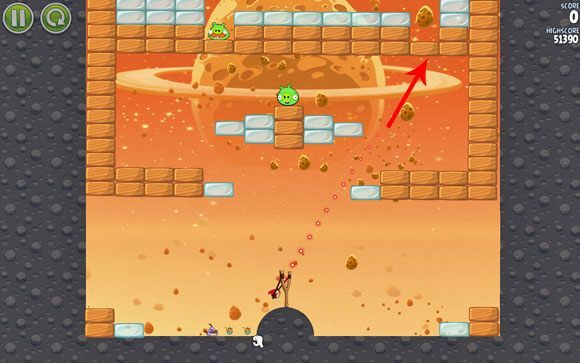 Trudny poziom z uwagi na jego największą losowość spośród wszystkich dostępnych w grze etapów - Level E-3 | Eggsteroids | Angry Birds Space - Angry Birds Space - poradnik do gry