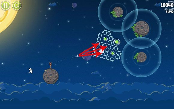 Moment rozszczepienia BipBapBop-a powinien nastąpić w sporej odległości od szklanych belek - Level 1 - 11 | Pig Bang | Angry Birds Space - Angry Birds Space - poradnik do gry