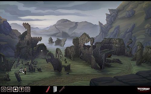 Skieruj się w prawo, a w ogólnym widoku na ruiny przyjrzyj kawałkowi wystającego z ziemi muru (po lewej) - Oczyść krzyż | Szkocja - ruiny kościoła św. Fergusa | Yesterday - Yesterday - poradnik do gry