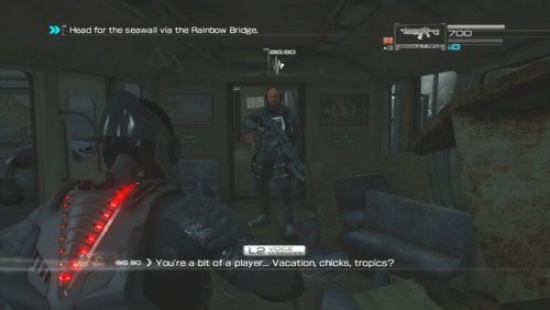 Po krótkiej rozgrzewce ruszamy za Big Bo, przeskakujemy przez zasłonę i podnosimy skrzynię z amunicją - Rozdział 1 Hit and Run (1) | Opis przejścia Binary Domain - Binary Domain - poradnik do gry