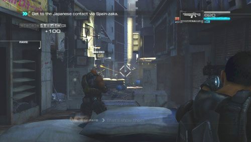 Gdy wejdziemy w wąską uliczkę wpadniemy na pierwszą grupę przeciwników - Rozdział 2 Yearn For Refuge (1) | Opis przejścia Binary Domain - Binary Domain - poradnik do gry