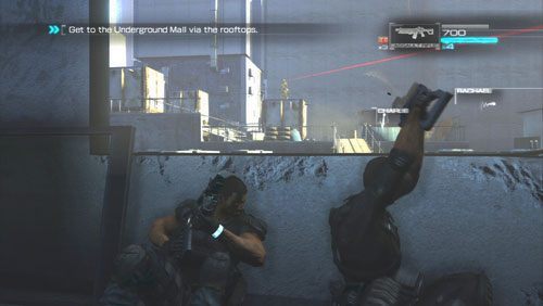 Przez przestronne okno dostrzeżemy przeciwników ostrzeliwujących nas z dachu - Rozdział 2 Yearn For Refuge (2) | Opis przejścia Binary Domain - Binary Domain - poradnik do gry