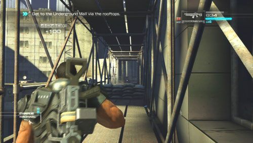 Przeskakując nad zasłonami eliminujemy zielone oraz szturmowe roboty - Rozdział 2 Yearn For Refuge (2) | Opis przejścia Binary Domain - Binary Domain - poradnik do gry