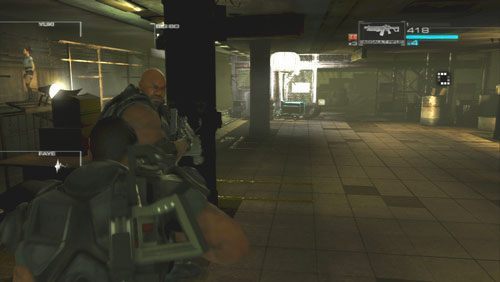 Wychodzimy po schodach z powrotem na górę i odpieramy jednostki nadchodzące z dwóch stron - Rozdział 2 Yearn For Refuge (3) | Opis przejścia Binary Domain - Binary Domain - poradnik do gry