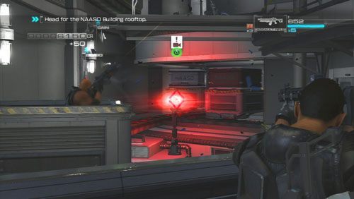 Podczas jazdy musimy strzelać do świecących na czerwono przełączników - Rozdział 3 Bad Ground (2) | Opis przejścia Binary Domain - Binary Domain - poradnik do gry