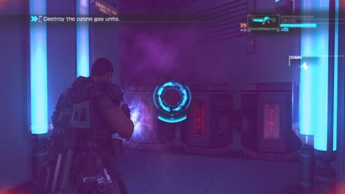 Po wyjściu z komory skręcamy w prawo i strzałem energii rozbijamy zbiorniki blokujące drogę - Rozdział 3 Bad Ground (2) | Opis przejścia Binary Domain - Binary Domain - poradnik do gry