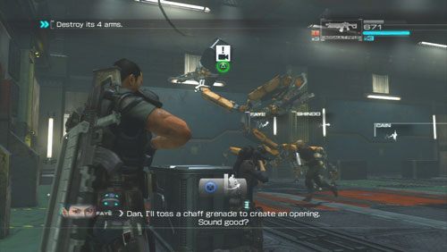 Robot atakuje głównie wręcz, dlatego należy trzymać się od niego jak najdalej - Rozdział 4 Reafuse and Resist (3) | Opis przejścia Binary Domain - Binary Domain - poradnik do gry