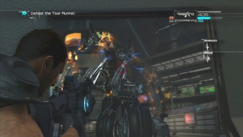 Gdy robot zamachnie się pięściami by w nas uderzyć musimy jak najszybciej ostrzelać jego ramiona by anulować atak - Rozdział 4 Reafuse and Resist (4) | Opis przejścia Binary Domain - Binary Domain - poradnik do gry