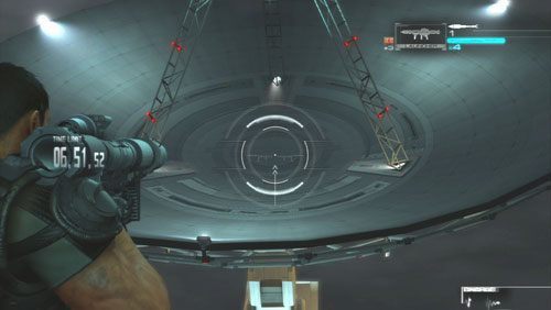 Samotnie rozprawiamy się z robotami chowającymi się za tarczami i wspinamy się po drabinie na pobliską wierzę - Rozdział 5 Intelligent Artifice (4) | Opis przejścia Binary Domain - Binary Domain - poradnik do gry