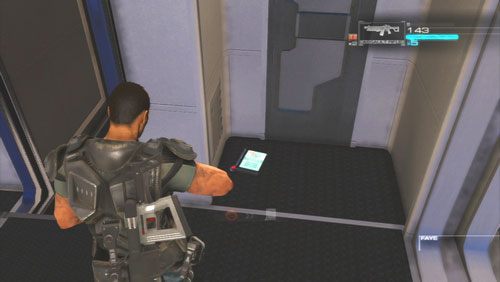 W przejściu między drugim i trzecim wagonem odnajdziemy Secur-Com leżący po lewej stronie - Rozdział 4 | Bonusy (Secur-Com) Binary Domain - Binary Domain - poradnik do gry